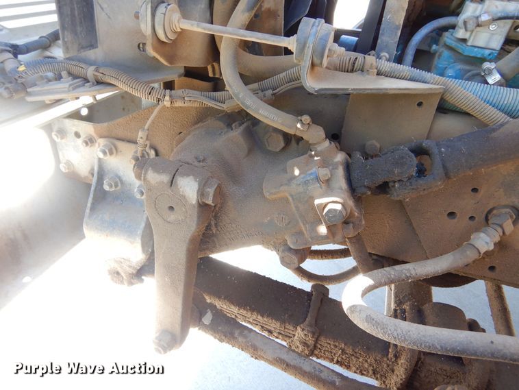 image for item MX9997 1995 International 4700  dump truck