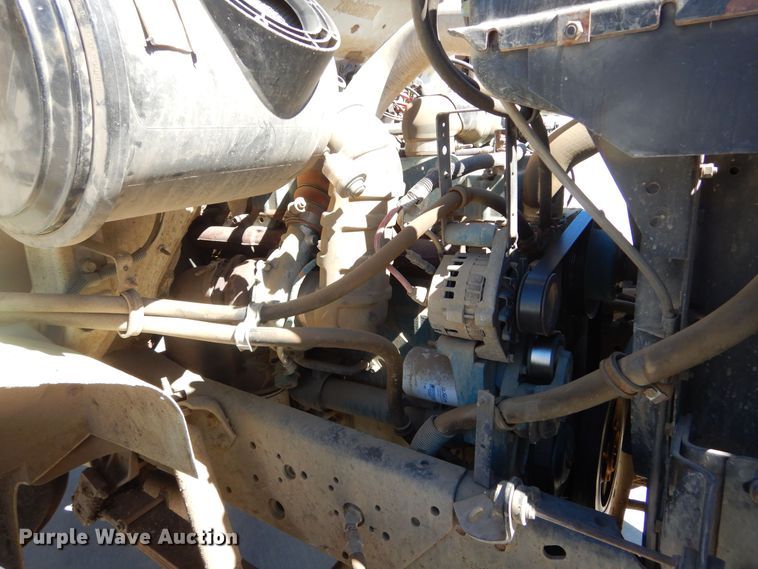 image for item MX9997 1995 International 4700  dump truck