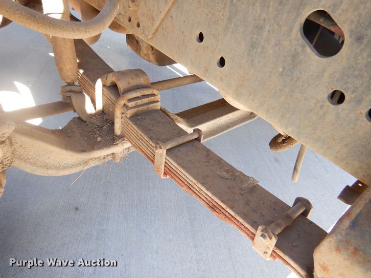 image for item MX9997 1995 International 4700  dump truck