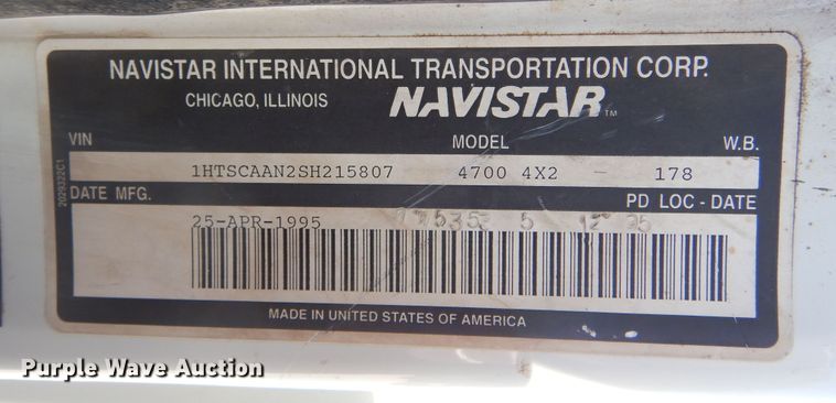 image for item MX9997 1995 International 4700  dump truck