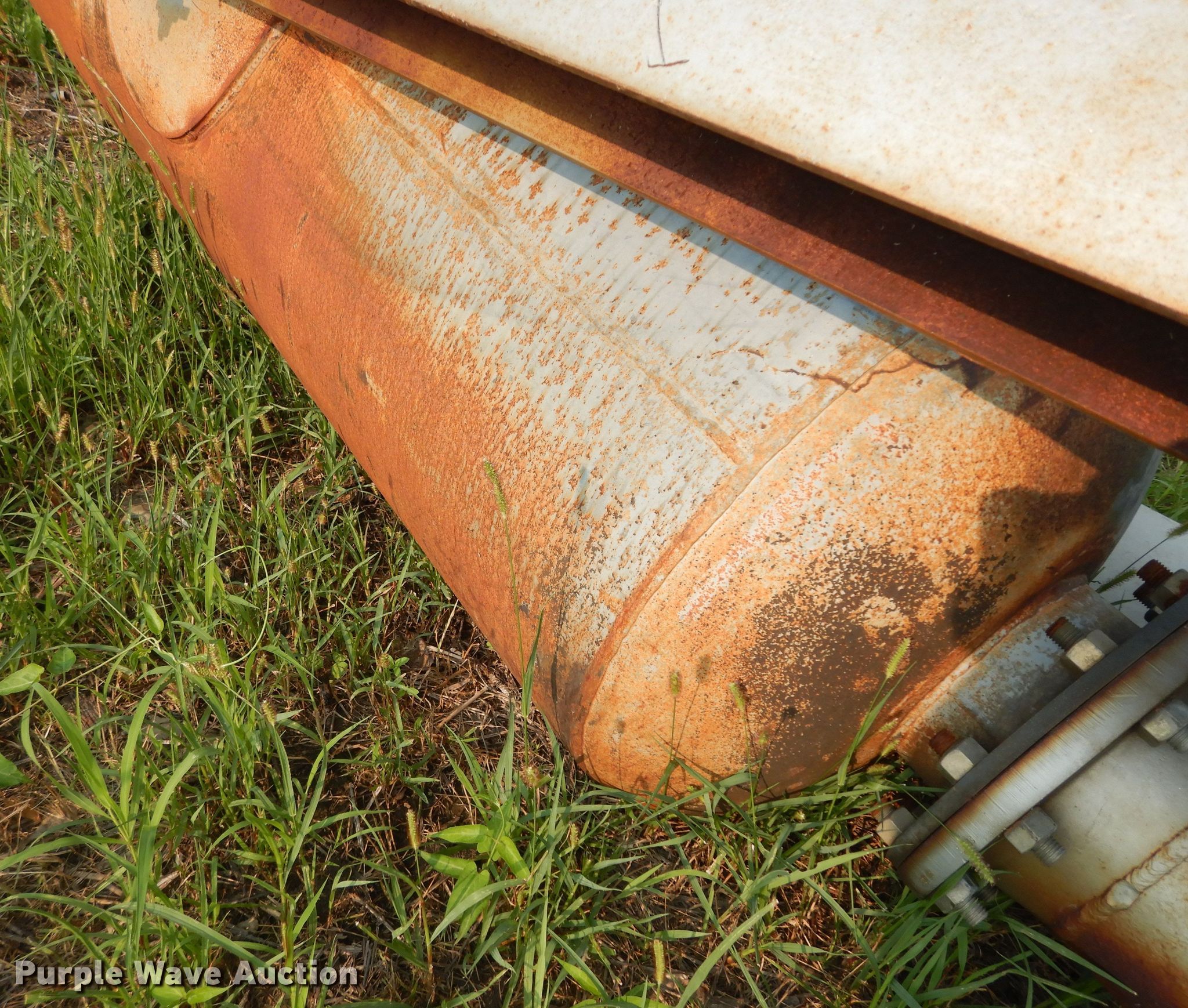 Muffler in Manhattan, KS Item KS9807 sold Purple Wave