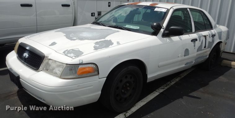 image for item DN1700 2008 Ford Crown Victoria Police Interceptor