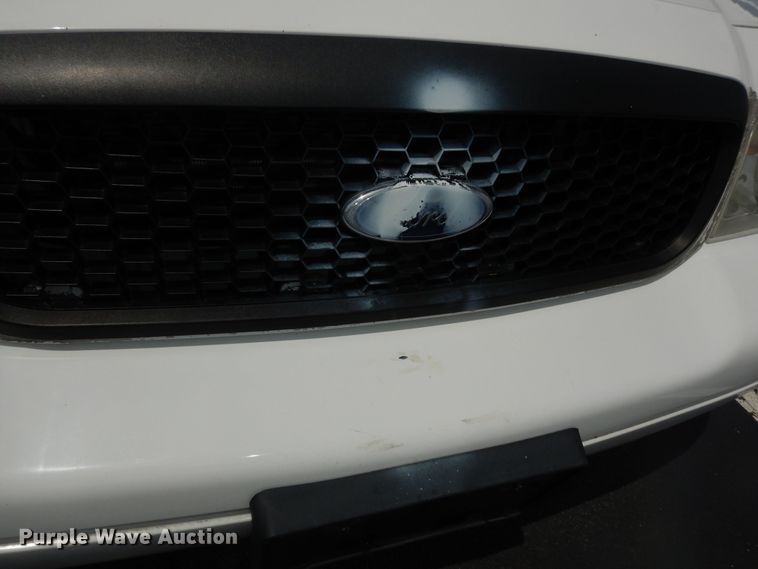 image for item DN1700 2008 Ford Crown Victoria Police Interceptor