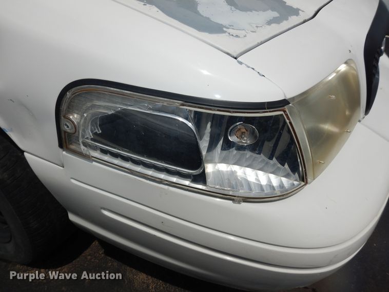 image for item DN1700 2008 Ford Crown Victoria Police Interceptor