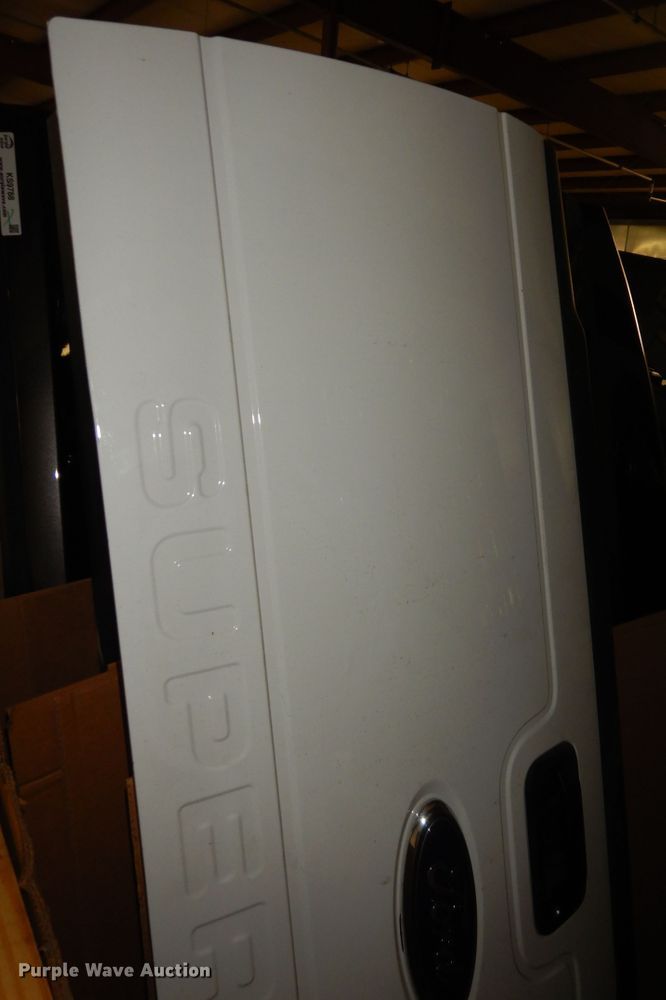 image for item KS9787 (3) Ford tailgates