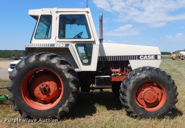 image for item DB7932 1982 Case 2290  MFWD tractor