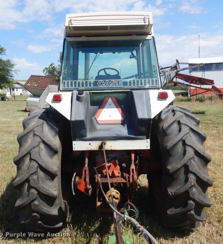 image for item DB7932 1982 Case 2290  MFWD tractor