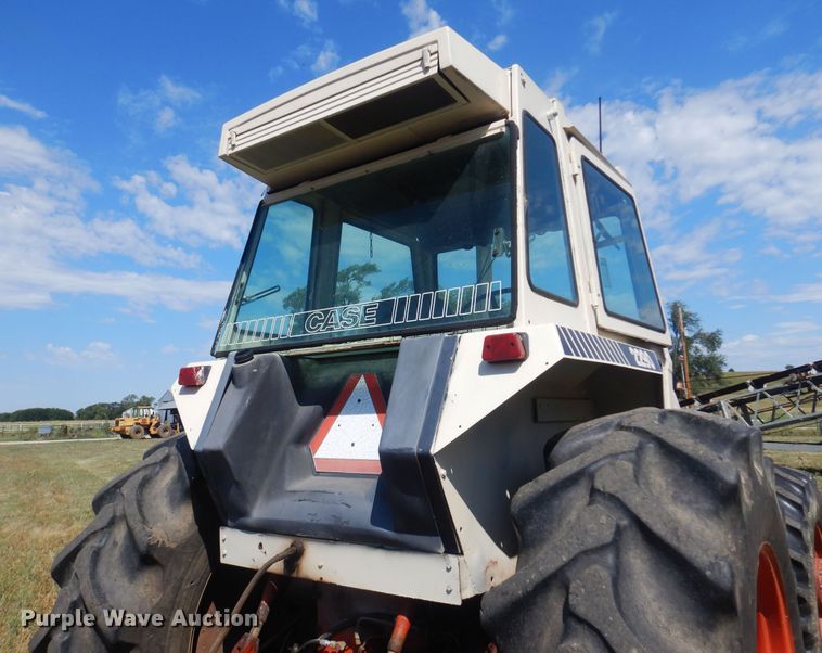 image for item DB7932 1982 Case 2290  MFWD tractor