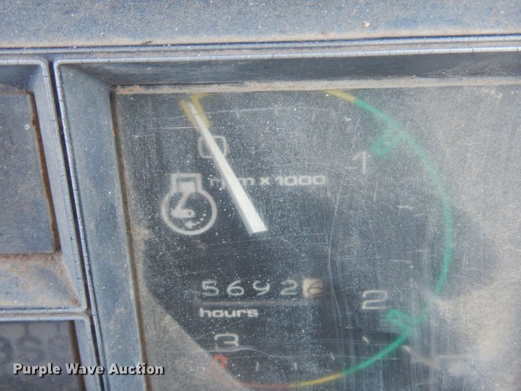 image for item DB7932 1982 Case 2290  MFWD tractor