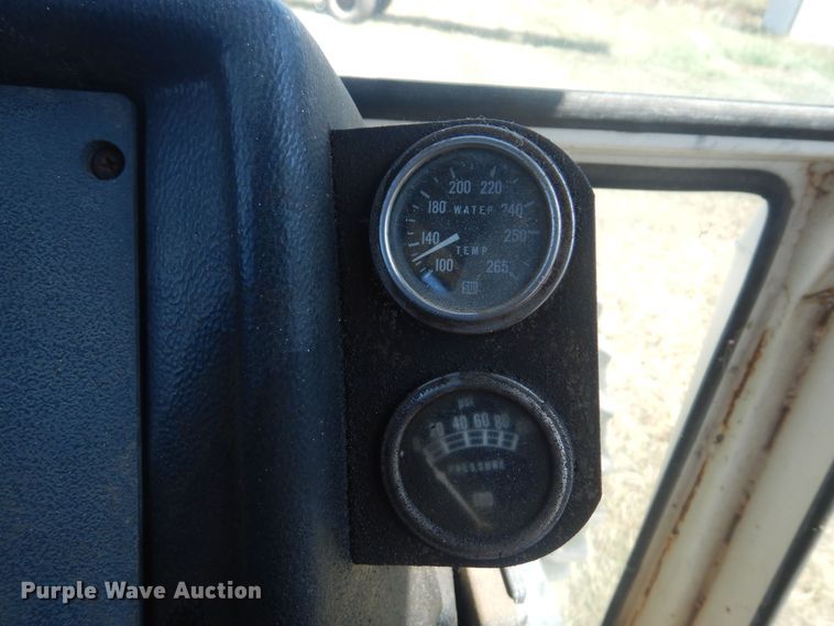 image for item DB7932 1982 Case 2290  MFWD tractor