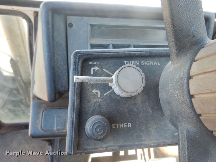 image for item DB7932 1982 Case 2290  MFWD tractor