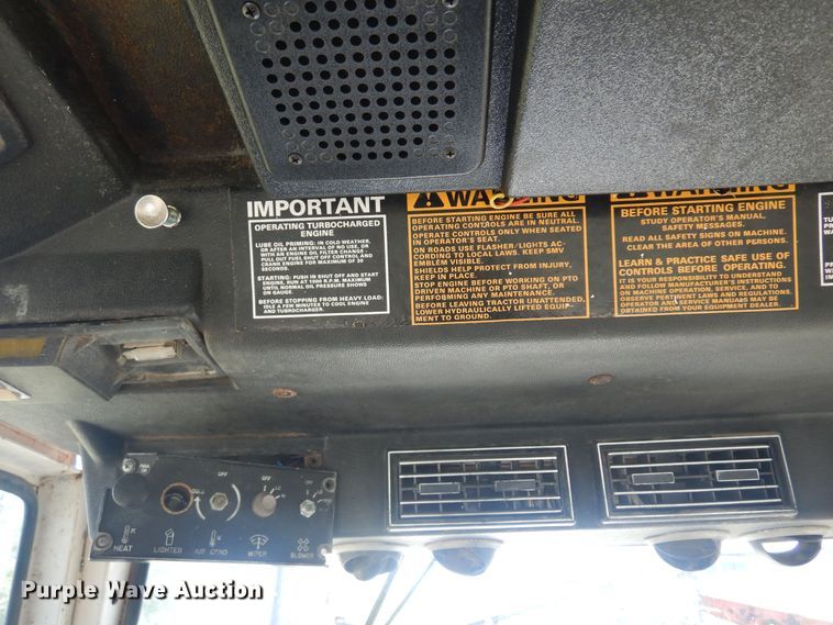 image for item DB7932 1982 Case 2290  MFWD tractor