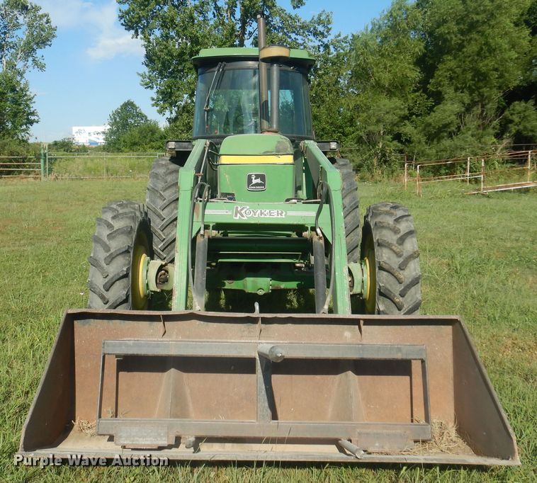 image for item DB7942 John Deere 3040  MFWD tractor