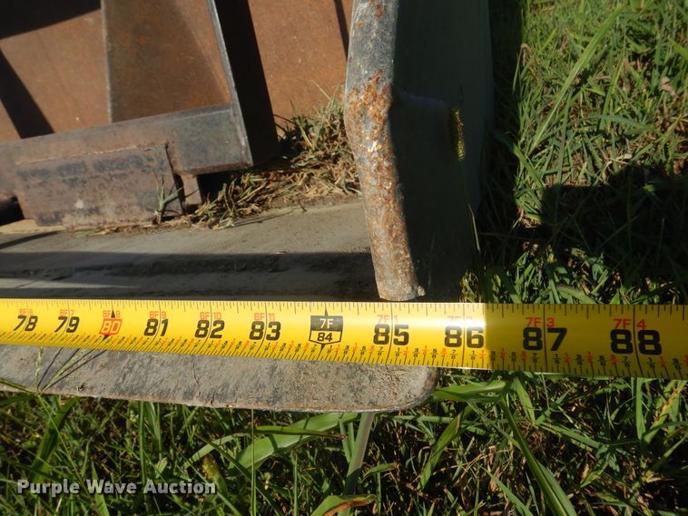 image for item DB7942 John Deere 3040  MFWD tractor