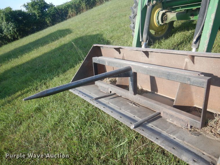 image for item DB7942 John Deere 3040  MFWD tractor