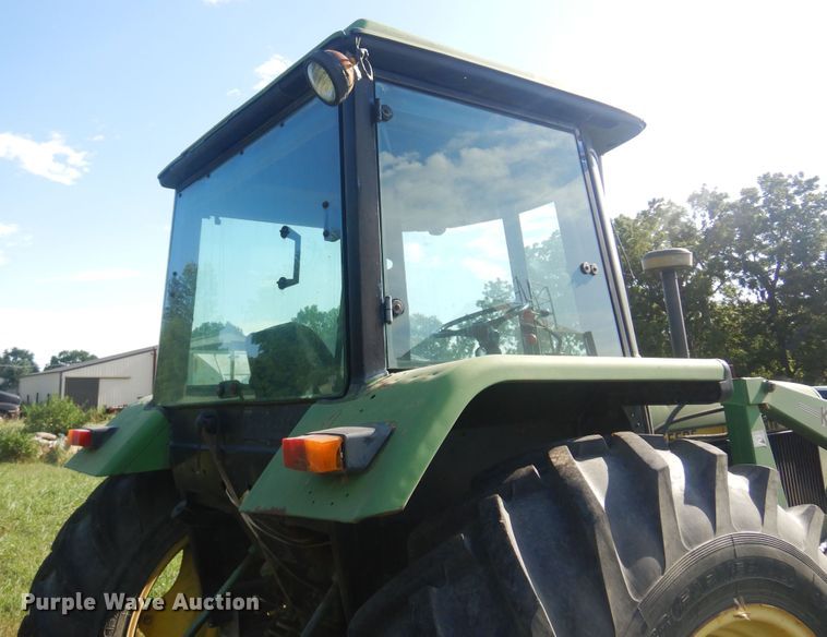 image for item DB7942 John Deere 3040  MFWD tractor