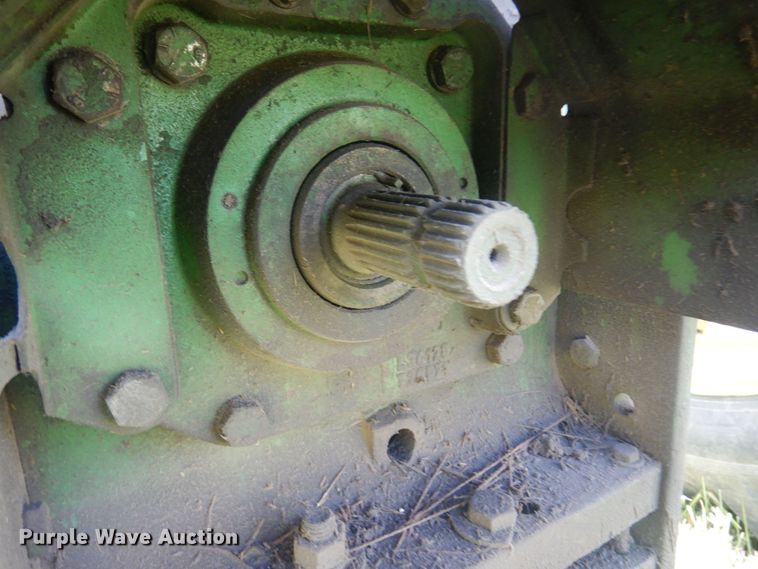 image for item DB7942 John Deere 3040  MFWD tractor