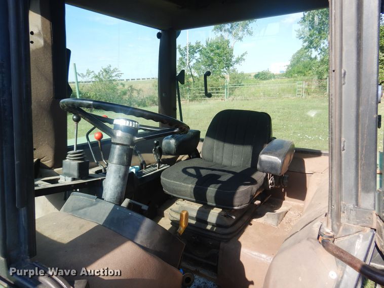 image for item DB7942 John Deere 3040  MFWD tractor