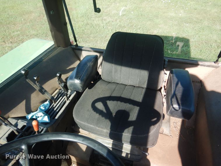 image for item DB7942 John Deere 3040  MFWD tractor