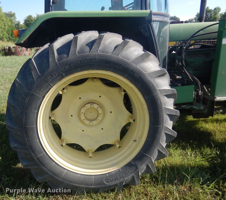image for item DB7942 John Deere 3040  MFWD tractor