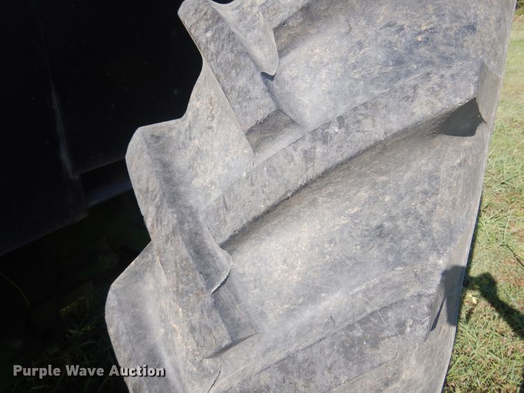 image for item DB7942 John Deere 3040  MFWD tractor