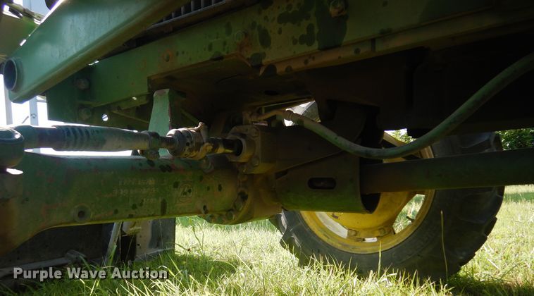 image for item DB7942 John Deere 3040  MFWD tractor