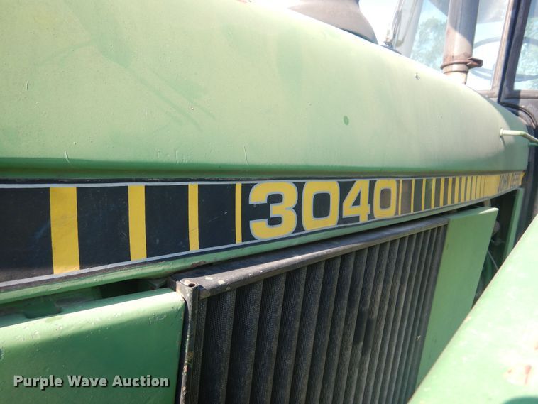 image for item DB7942 John Deere 3040  MFWD tractor