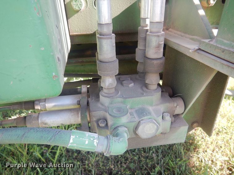 image for item DB7942 John Deere 3040  MFWD tractor