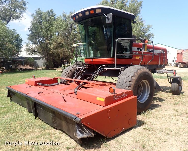 image for item DG2681 2009 Massey Ferguson 9635  windrower