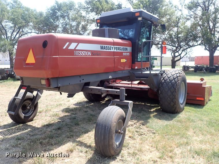 image for item DG2681 2009 Massey Ferguson 9635  windrower