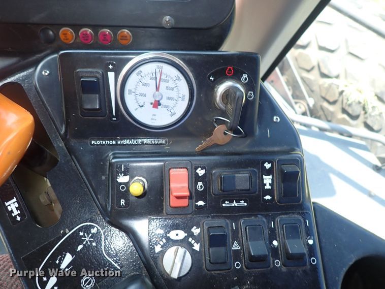 image for item DG2681 2009 Massey Ferguson 9635  windrower