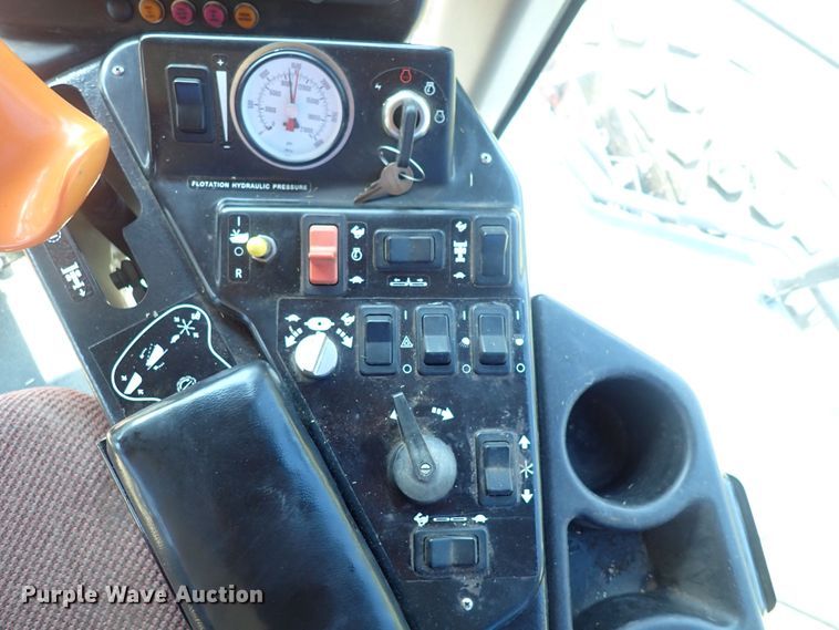 image for item DG2681 2009 Massey Ferguson 9635  windrower