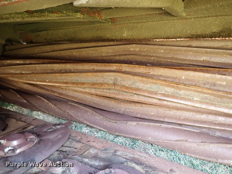 image for item DG2681 2009 Massey Ferguson 9635  windrower