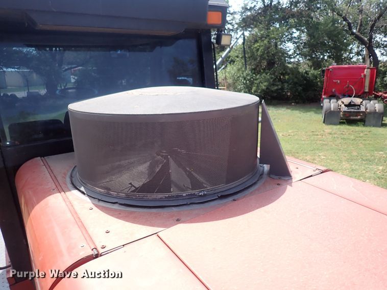 image for item DG2681 2009 Massey Ferguson 9635  windrower