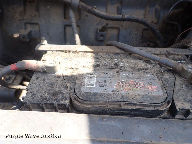 image for item DG2681 2009 Massey Ferguson 9635  windrower