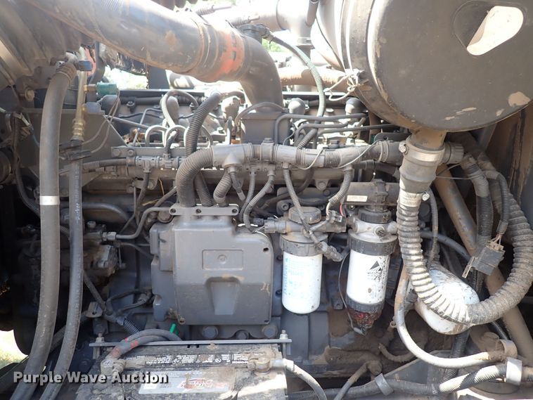 image for item DG2681 2009 Massey Ferguson 9635  windrower