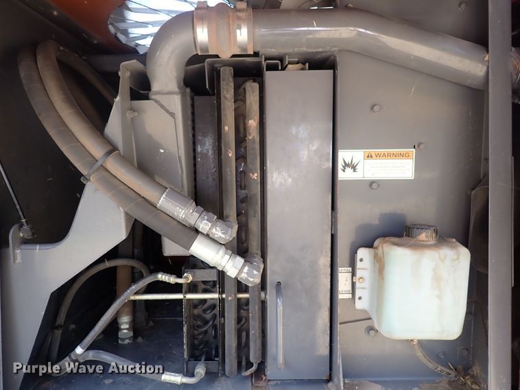 image for item DG2681 2009 Massey Ferguson 9635  windrower