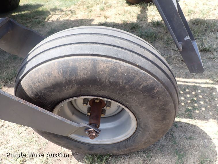 image for item DG2681 2009 Massey Ferguson 9635  windrower