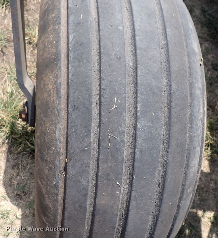 image for item DG2681 2009 Massey Ferguson 9635  windrower