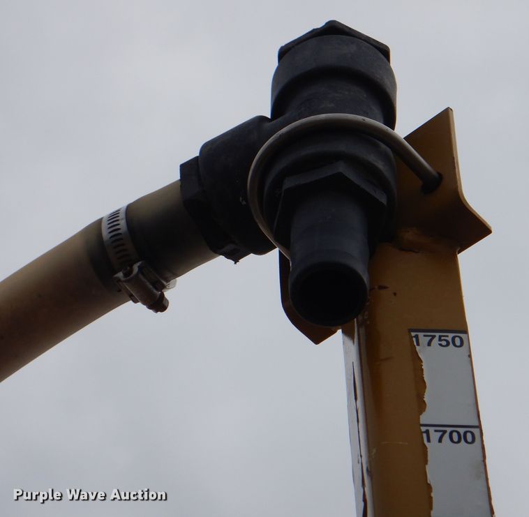 image for item DK2021 2007 Ag-Chem 1800  sprayer bed