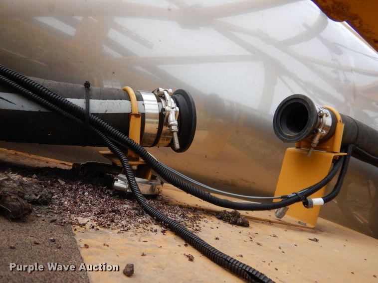 image for item DK2022 2011 Ag-Chem 1800  sprayer bed