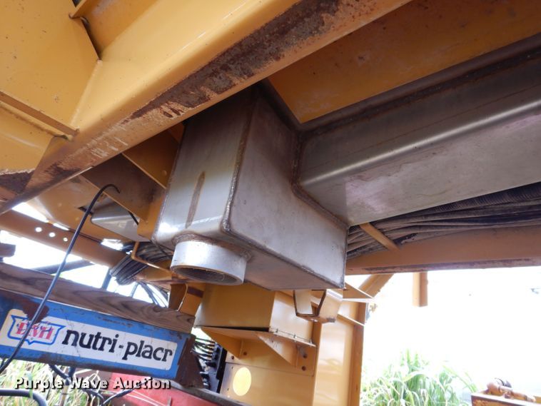 image for item DK2022 2011 Ag-Chem 1800  sprayer bed