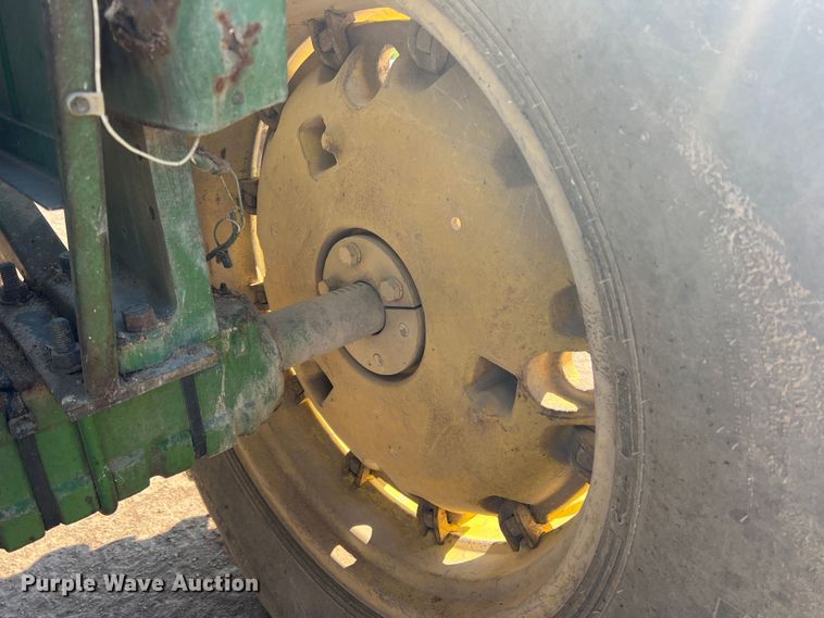 image for item DK7057 John Deere 3020  tractor