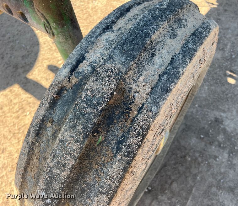 image for item DK7057 John Deere 3020  tractor