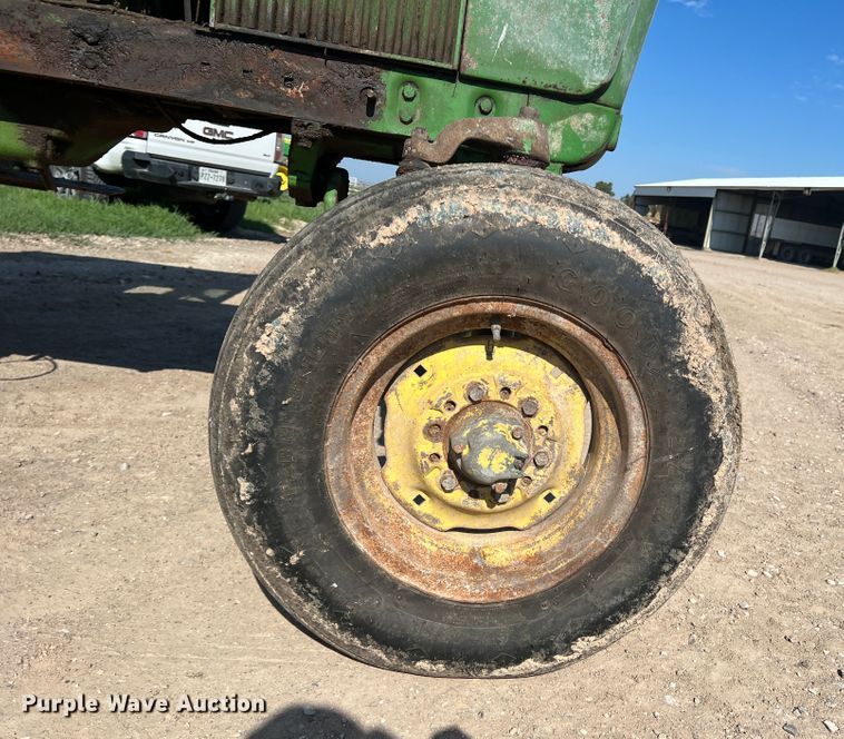 image for item DK7057 John Deere 3020  tractor