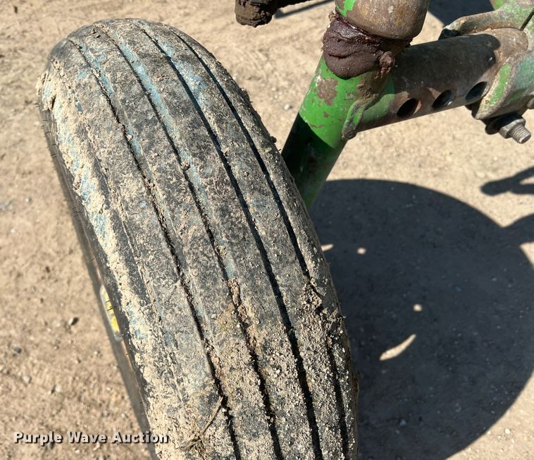 image for item DK7057 John Deere 3020  tractor