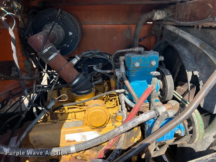 image for item DK7059 1977 International Paystar 5000  truck cab and chassis