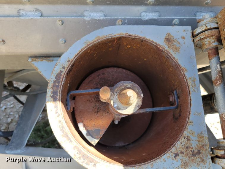 image for item DM2434 Brent  grain cart