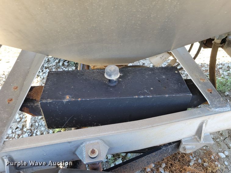 image for item DM2434 Brent  grain cart