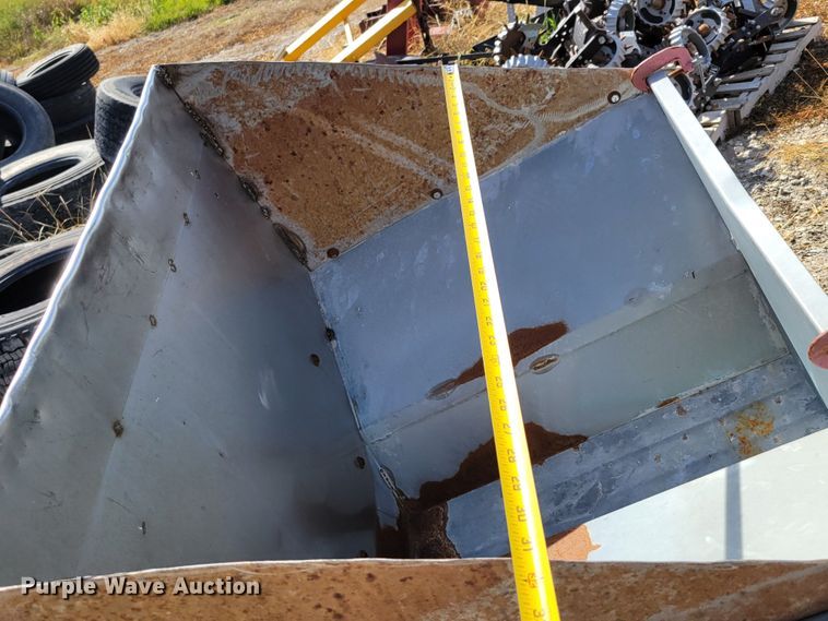 image for item DM2436 Cardinal BC10  conveyor